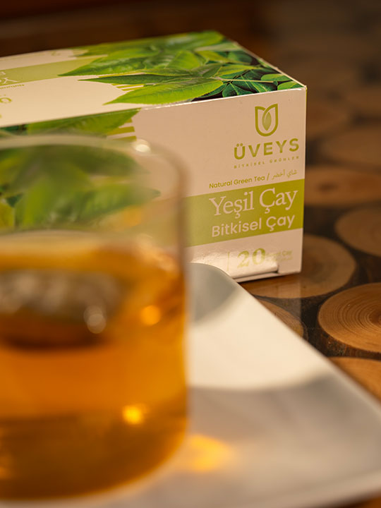 Üveys Yeşil Çay